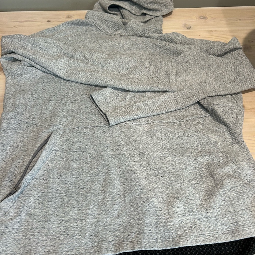 Gray lululemon men’s Hooded Sweatshirt